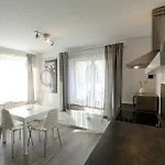 Le By La Reine Center Apartmán Spa