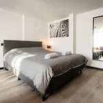 Le By La Reine Center Apartmán Spa